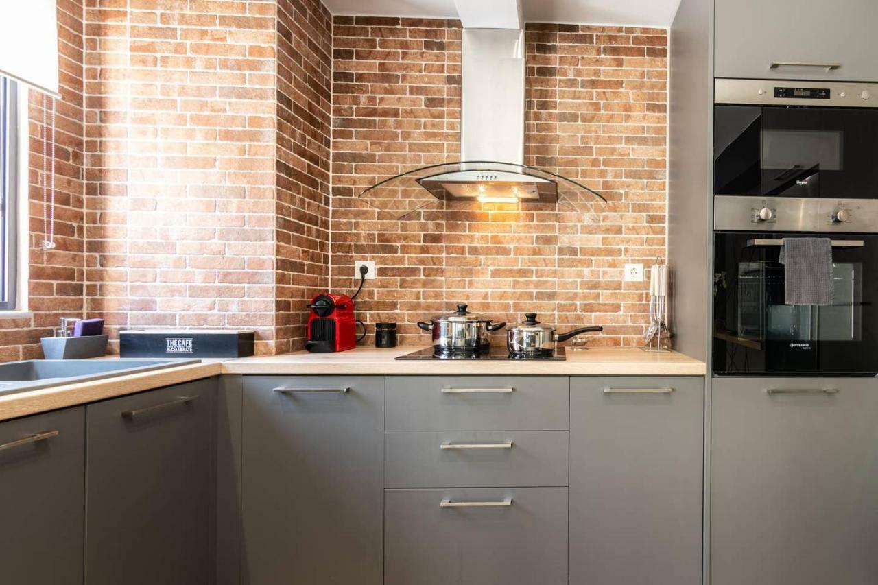 Mos Luxury City Suites - The Loft Ханья Экстерьер фото